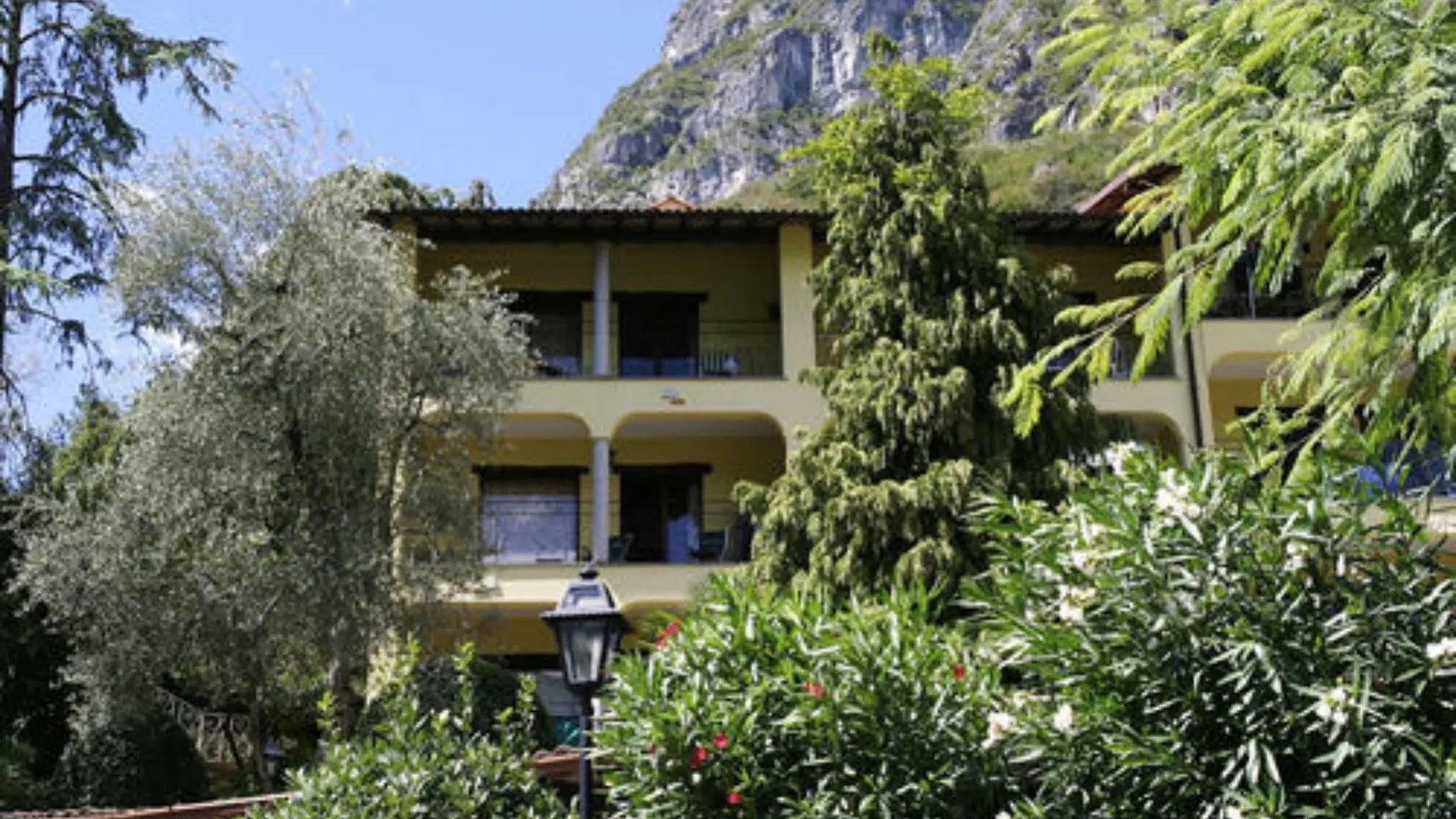 Residenza Lago Di Lugano Cima