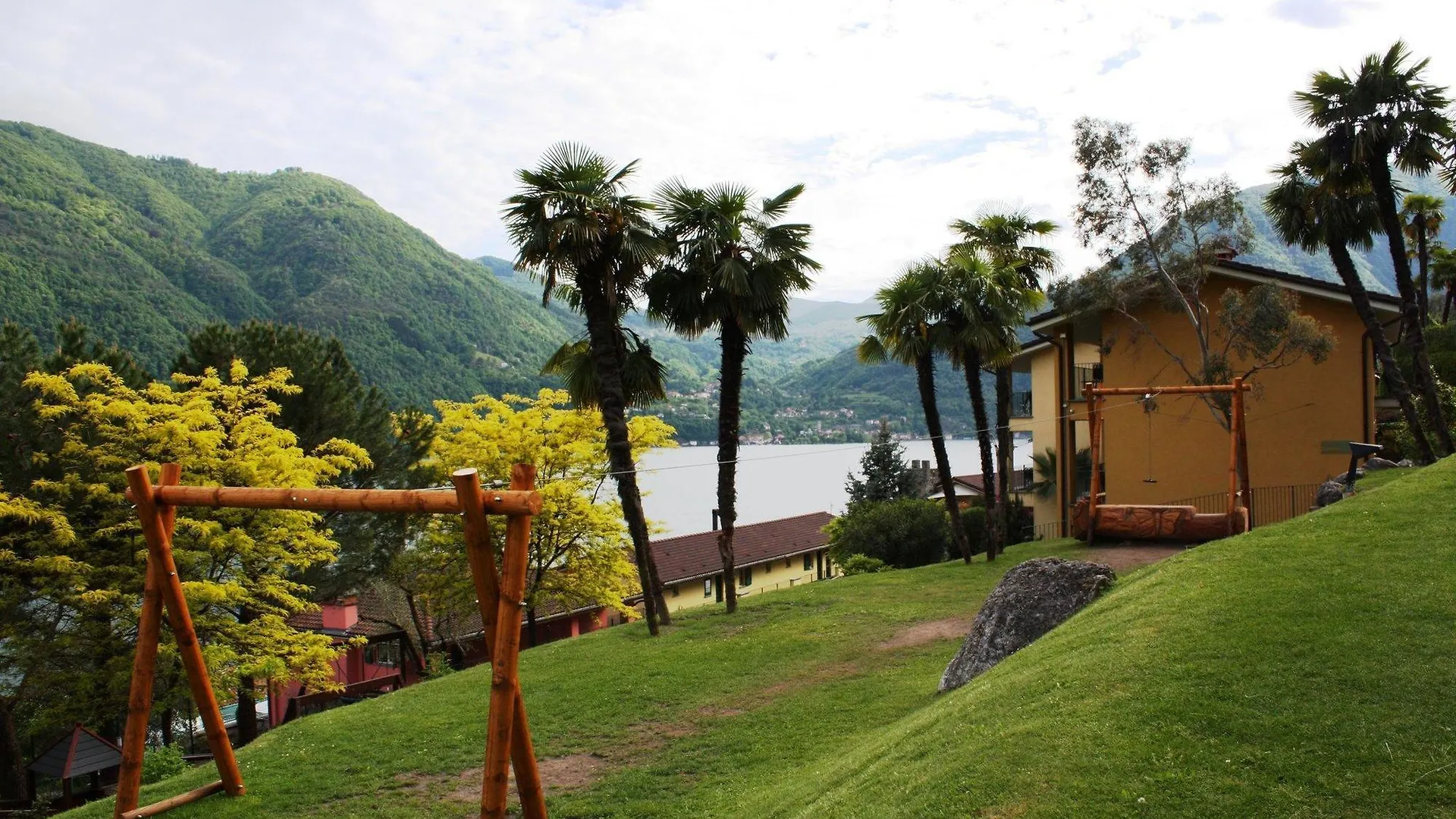 Residenza Lago Di Lugano Cima Resort